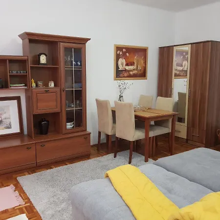 Ravagy Apartman Kecskemét Zewnętrze zdjęcie