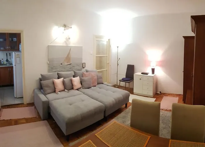 Ravagy Apartman
