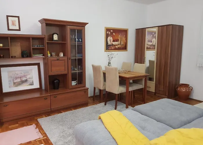 Ravagy Apartman